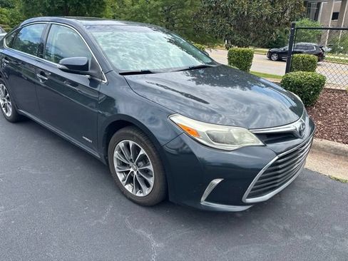 Used 2016 Toyota Avalon XLE Premium FWD image 4