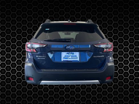 Used 2023 Subaru Outback Limited image 6