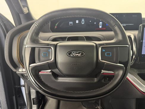 Certified 2025 Ford Expedition Tremor AWD/4WD image 24