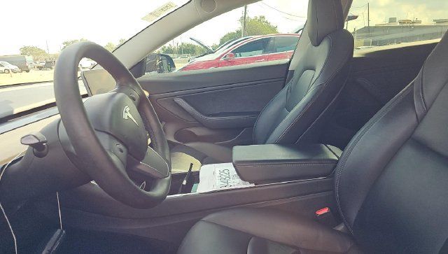 Used 2020 Tesla Model 3 Performance AWD/4WD image 4