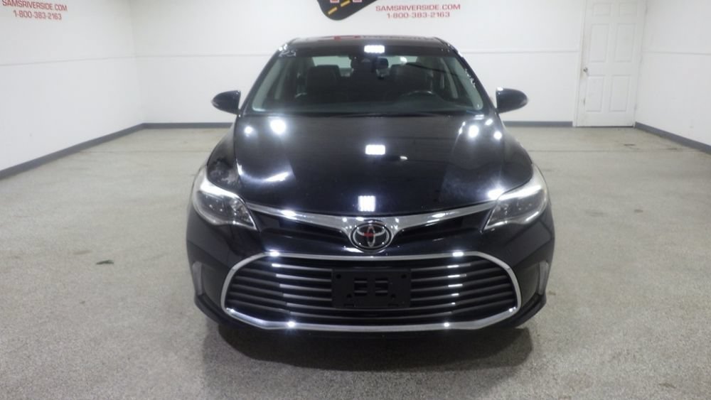 Used 2017 Toyota Avalon FWD image 6