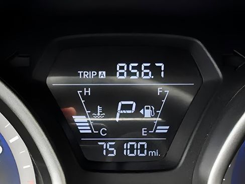 Used 2016 Hyundai Elantra SE FWD image 19