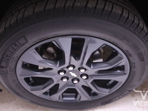 Used 2019 Chevrolet Traverse RS image 33