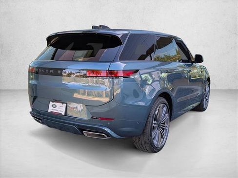 New 2026 Land Rover Range Rover Sport Dynamic SE AWD/4WD image 2