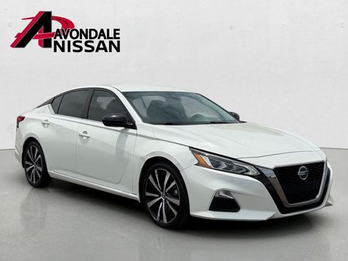 Certified 2022 Nissan Altima 2.5 SR FWD image 8