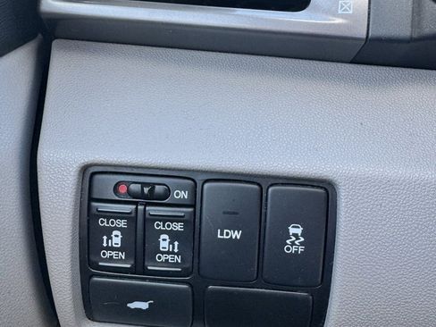 Used 2014 Honda Odyssey EX-L image 18