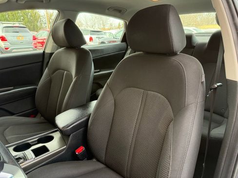 Used 2020 Kia Optima LX image 12