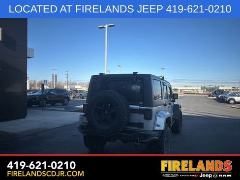 Used 2012 Jeep Wrangler Unlimited Rubicon image 23