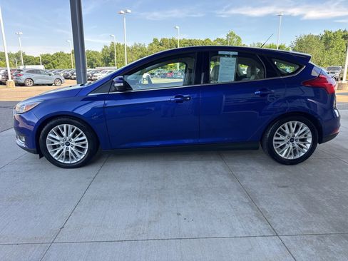 Used 2015 Ford Focus Titanium FWD image 4