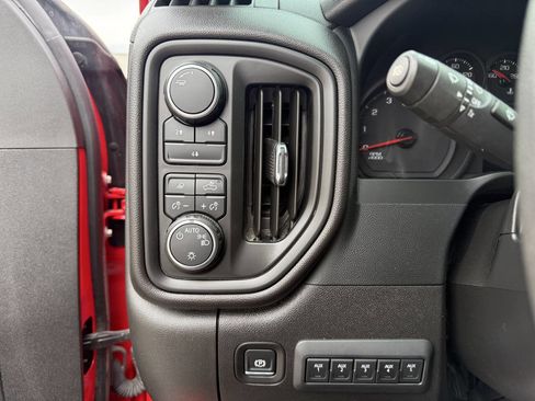 Used 2024 Chevrolet Silverado 2500 Custom w/ Custom Value Package AWD/4WD image 17