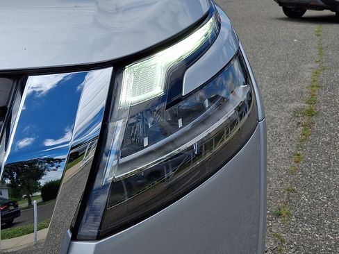 Certified 2023 Nissan Pathfinder SL AWD/4WD image 7
