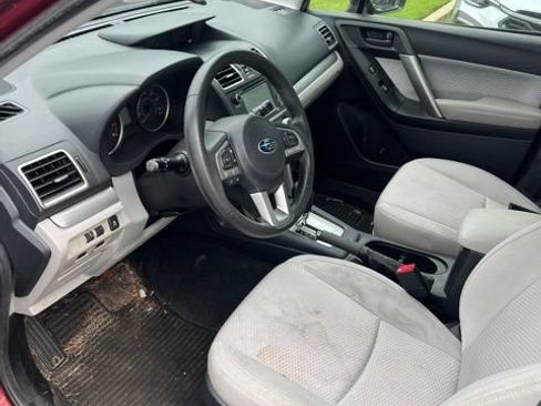 Used 2018 Subaru Forester 2.5i w/ Alloy Wheel Package AWD/4WD image 5