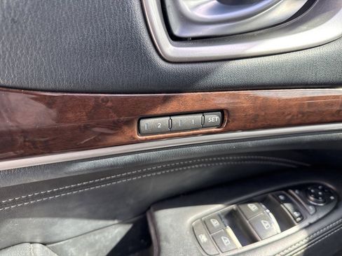 Used 2018 INFINITI QX60 Luxe w/ Deluxe Technology Package image 7