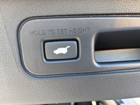 New 2025 Honda Pilot EX-L image 12