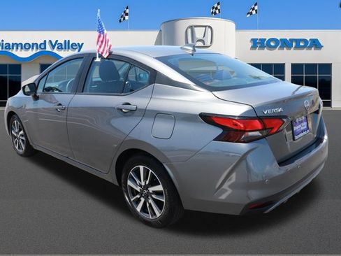 Used 2025 Nissan Versa SV FWD image 4