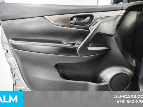 Used 2018 Nissan Rogue Sport S w/ S Appearance Package image 41