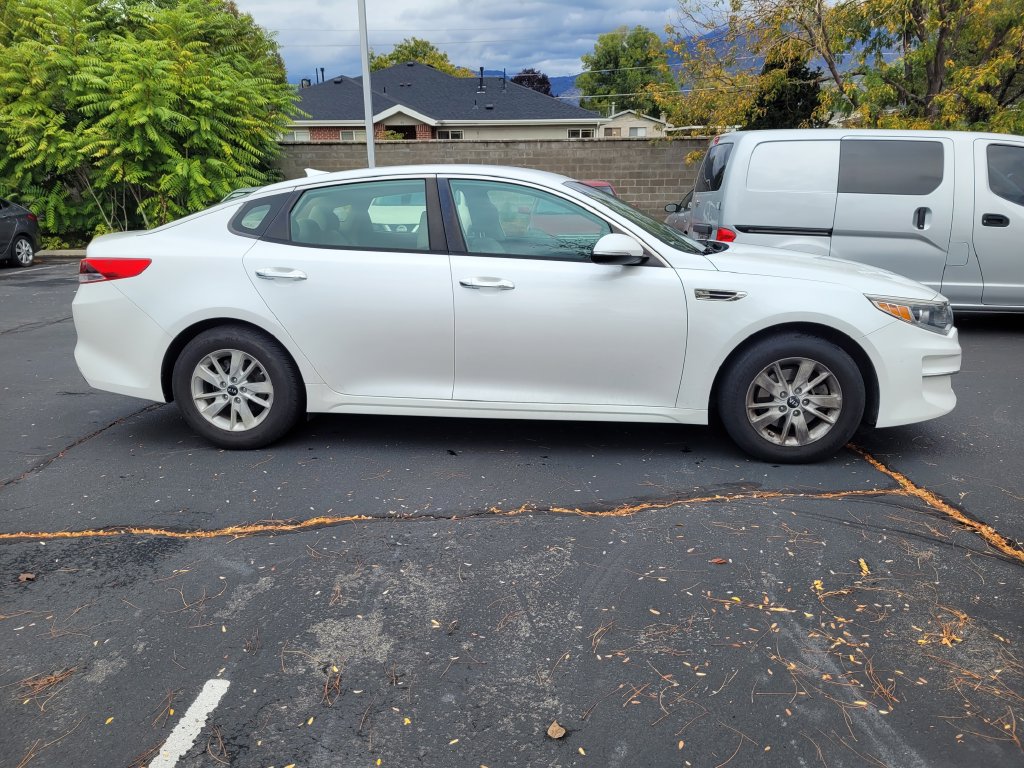 Used 2016 Kia Optima LX FWD image 13