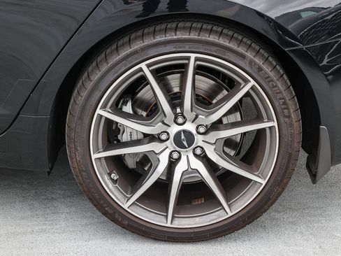 Used 2026 Genesis G70 2.5T Prestige RWD image 8