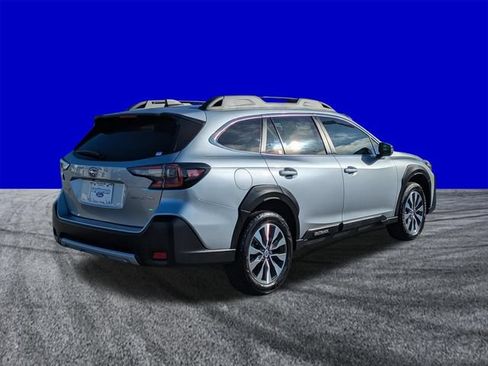 Used 2023 Subaru Outback Limited AWD/4WD image 3