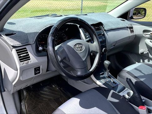 Used 2009 Toyota Corolla FWD image 13