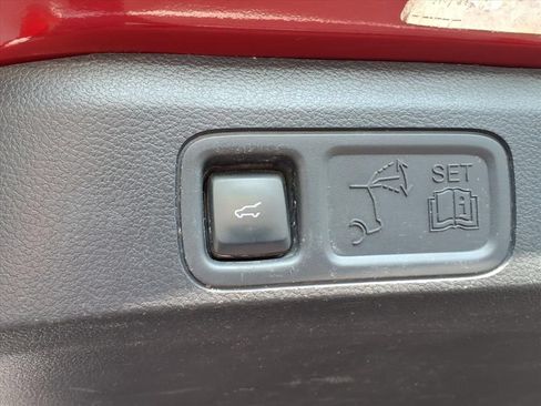 Used 2022 Ford Expedition XLT AWD/4WD image 22