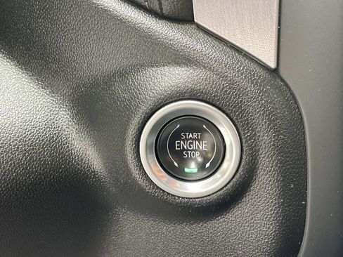 Used 2021 GMC Sierra 2500 SLE w/ SLE Value Package; image 18