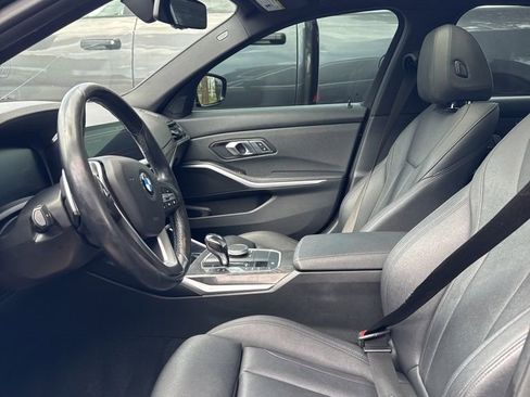 Used 2020 BMW 330i xDrive Sedan w/ Convenience Package AWD/4WD image 6