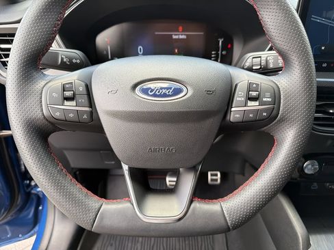 Used 2023 Ford Escape ST-Line w/ Tech Pack #1 FWD image 28