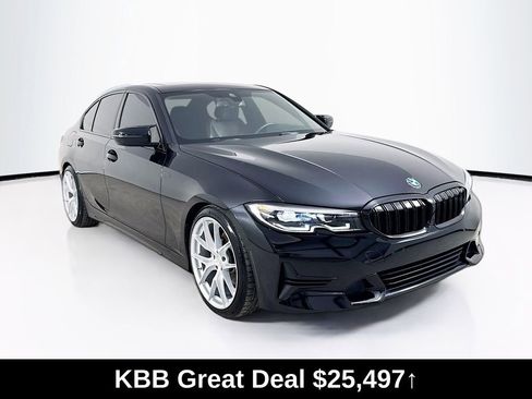 Used 2022 BMW 330i xDrive Sedan w/ Premium Package 2 AWD/4WD image 1