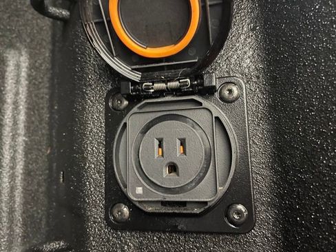 Used 2023 Chevrolet Silverado 1500 RST w/ Convenience Package II image 15