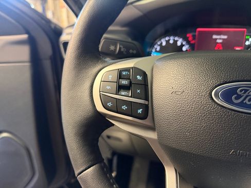 Used 2024 Ford Explorer Limited w/ Limited Technology Package AWD/4WD image 23