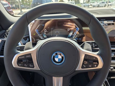 New 2026 BMW X5 xDrive50e w/ M Sport Package image 25