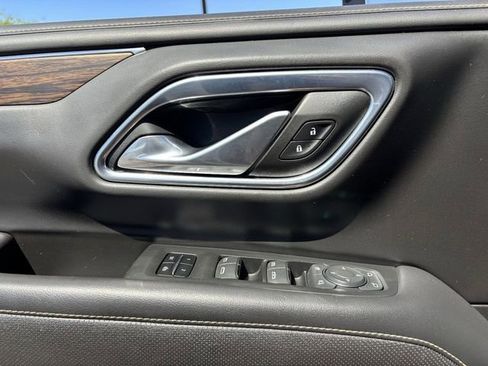 Used 2022 Chevrolet Tahoe Premier AWD/4WD image 20