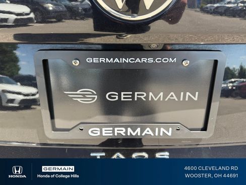 Used 2024 Volkswagen Taos SE FWD image 8