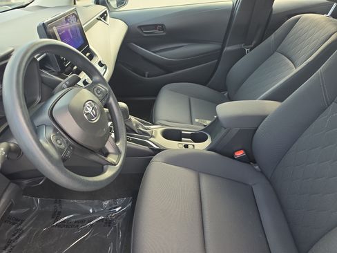 Used 2024 Toyota Corolla LE FWD image 9