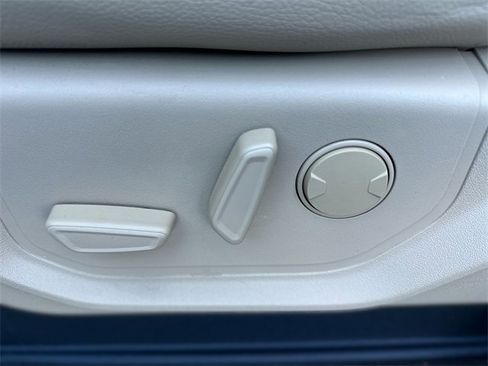 Certified 2019 Ford F150 Lariat image 13