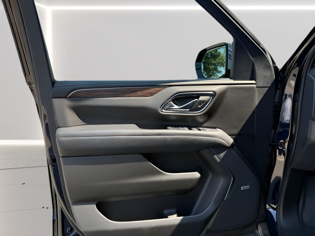 Used 2021 Chevrolet Tahoe Premier AWD/4WD image 11