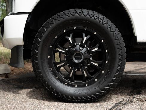 Used 2020 Ford F350 Limited AWD/4WD image 12
