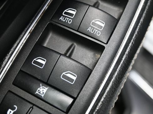 Used 2024 RAM 2500 Big Horn AWD/4WD image 15
