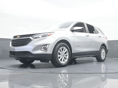 Used 2021 Chevrolet Equinox LT image 54