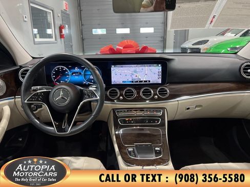 Used 2021 Mercedes-Benz E 350 4MATIC Sedan image 25
