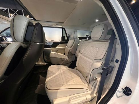 Used 2024 Lincoln Navigator Black Label AWD/4WD image 23