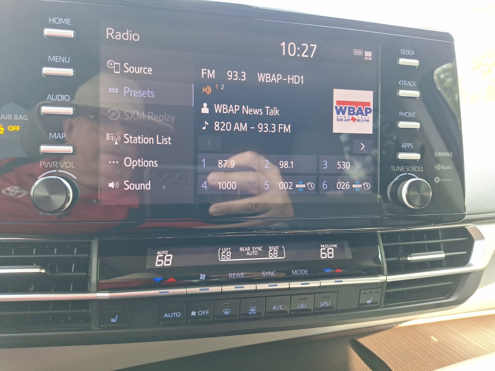 Used 2021 Toyota Sienna XLE FWD image 26