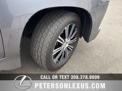 Used 2019 Lexus LX 570 4WD w/ Luxury Package image 10