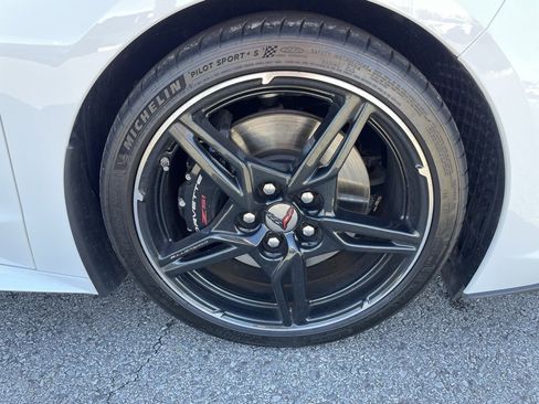 Used 2022 Chevrolet Corvette Stingray w/ Z51 Performance Package image 31