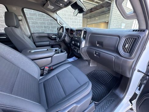 Used 2024 Chevrolet Silverado 1500 Custom Trail Boss w/ LPO, Dark Essentials Package AWD/4WD image 37