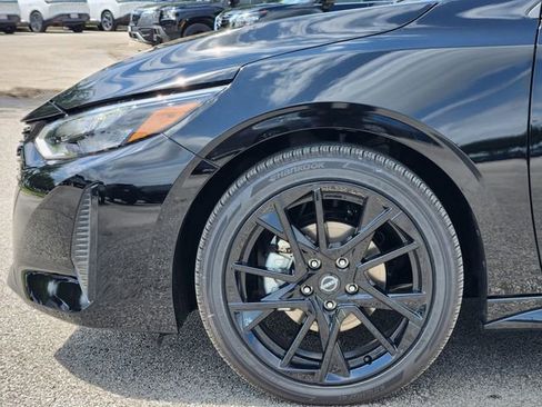 New 2025 Nissan Sentra SR w/ Midnight Edition image 5