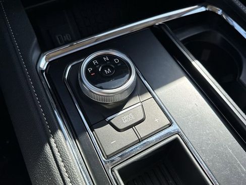 Used 2024 Ford Expedition XLT image 33