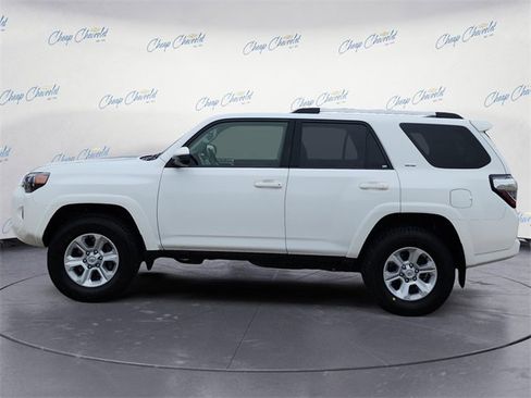 Used 2024 Toyota 4Runner SR5 image 2