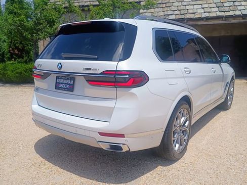 Used 2024 BMW X7 xDrive40i w/ Executive Package AWD/4WD image 10